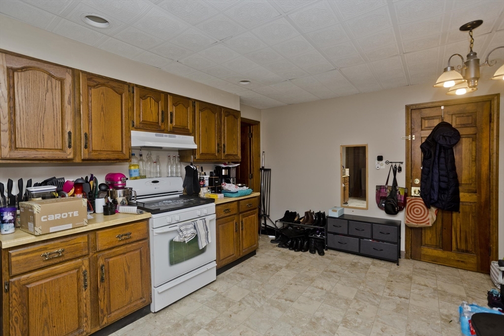 53 Westfield Road Holyoke, MA 01040 - Photo 32 of 40 Gallery Image 32