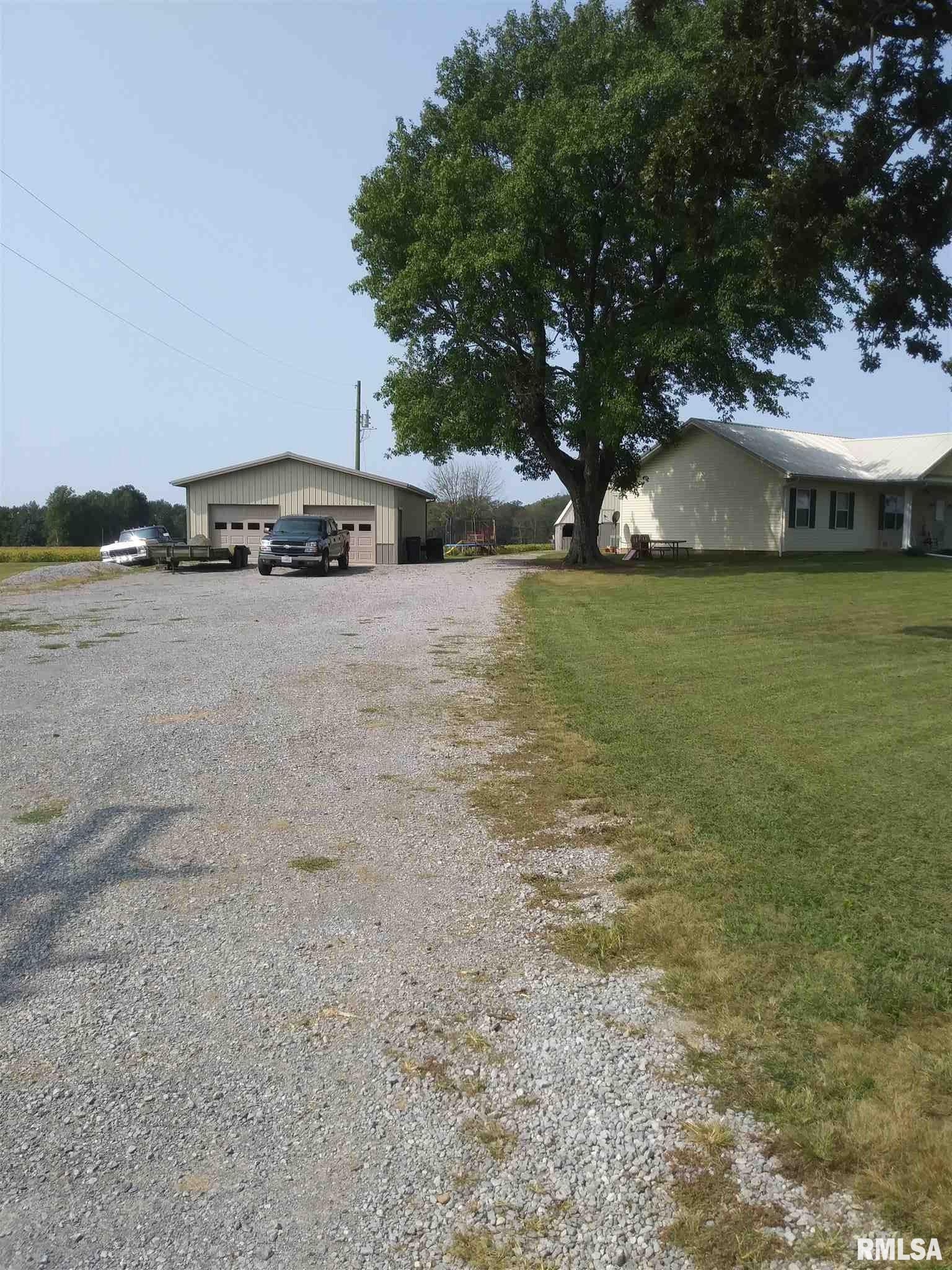 12827 Webb Hill Road Ewing, IL 62836 - Photo 13 of 29