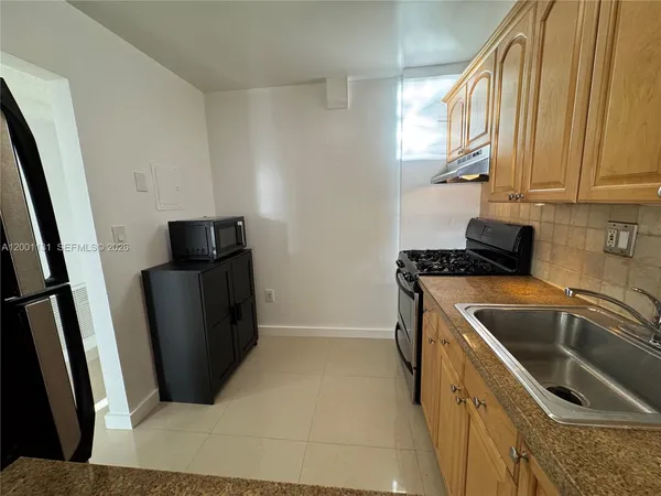 $1,900 | 13120 Southwest 92nd Avenue, Unit B303, Miami, FL 33176