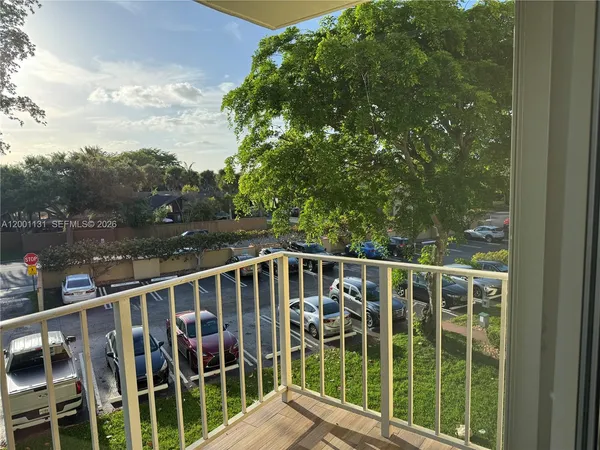 $1,900 | 13120 Southwest 92nd Avenue, Unit B303, Miami, FL 33176