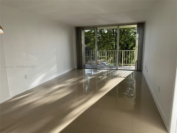 $1,900 | 13120 Southwest 92nd Avenue, Unit B303, Miami, FL 33176