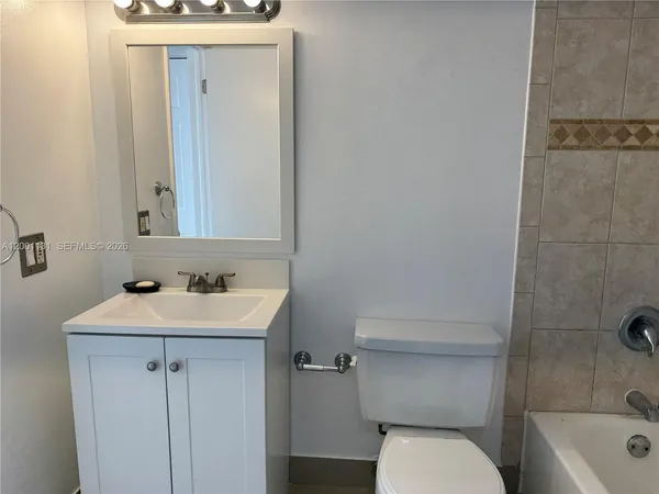 $1,900 | 13120 Southwest 92nd Avenue, Unit B303, Miami, FL 33176