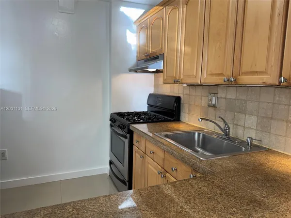 $1,900 | 13120 Southwest 92nd Avenue, Unit B303, Miami, FL 33176