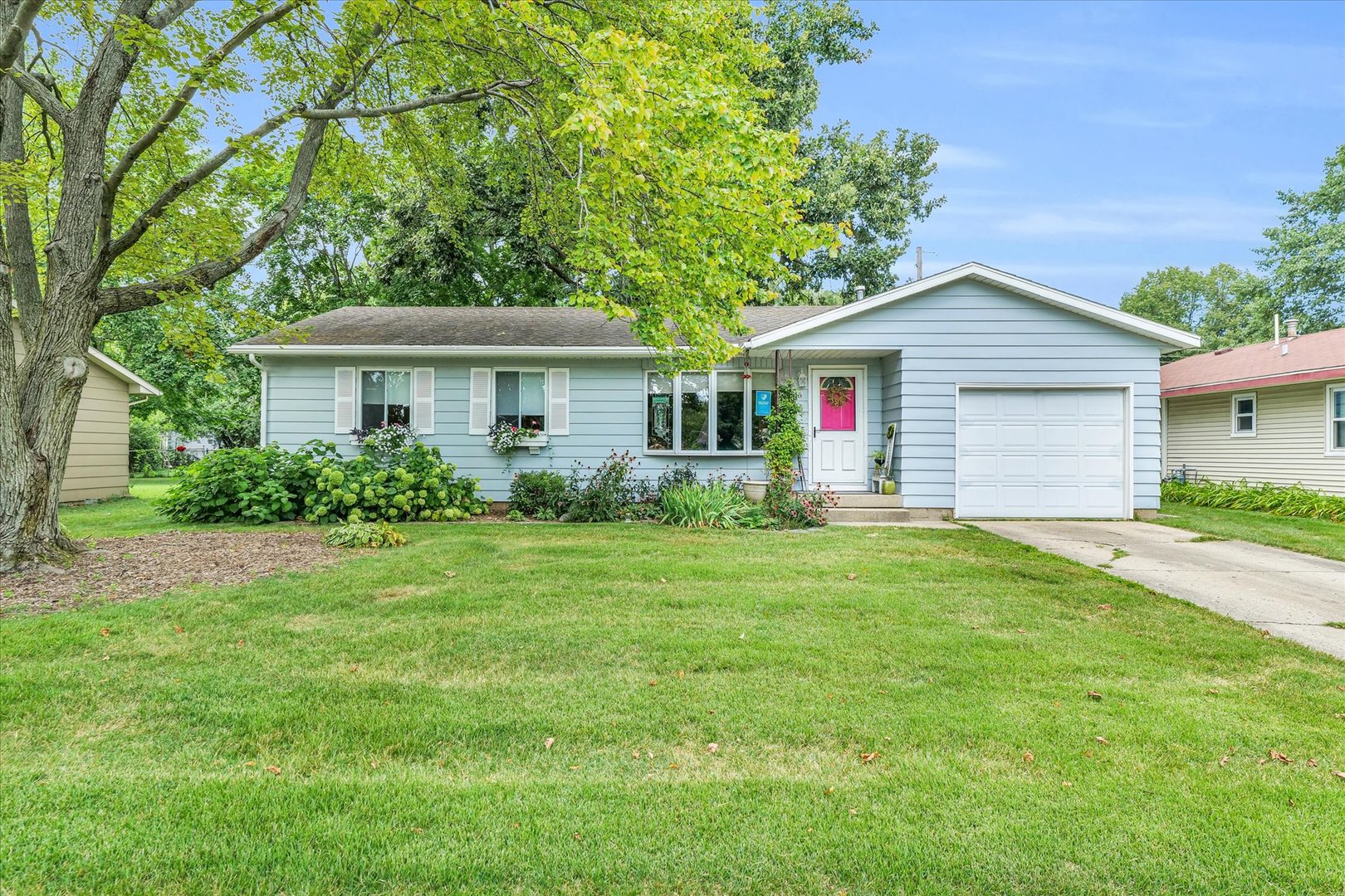 2516 Arden Drive Champaign, IL 61821 - Photo 2 of 26