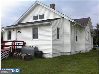 53 Clark Street Harrington, DE 19952 - Photo 4 of 12