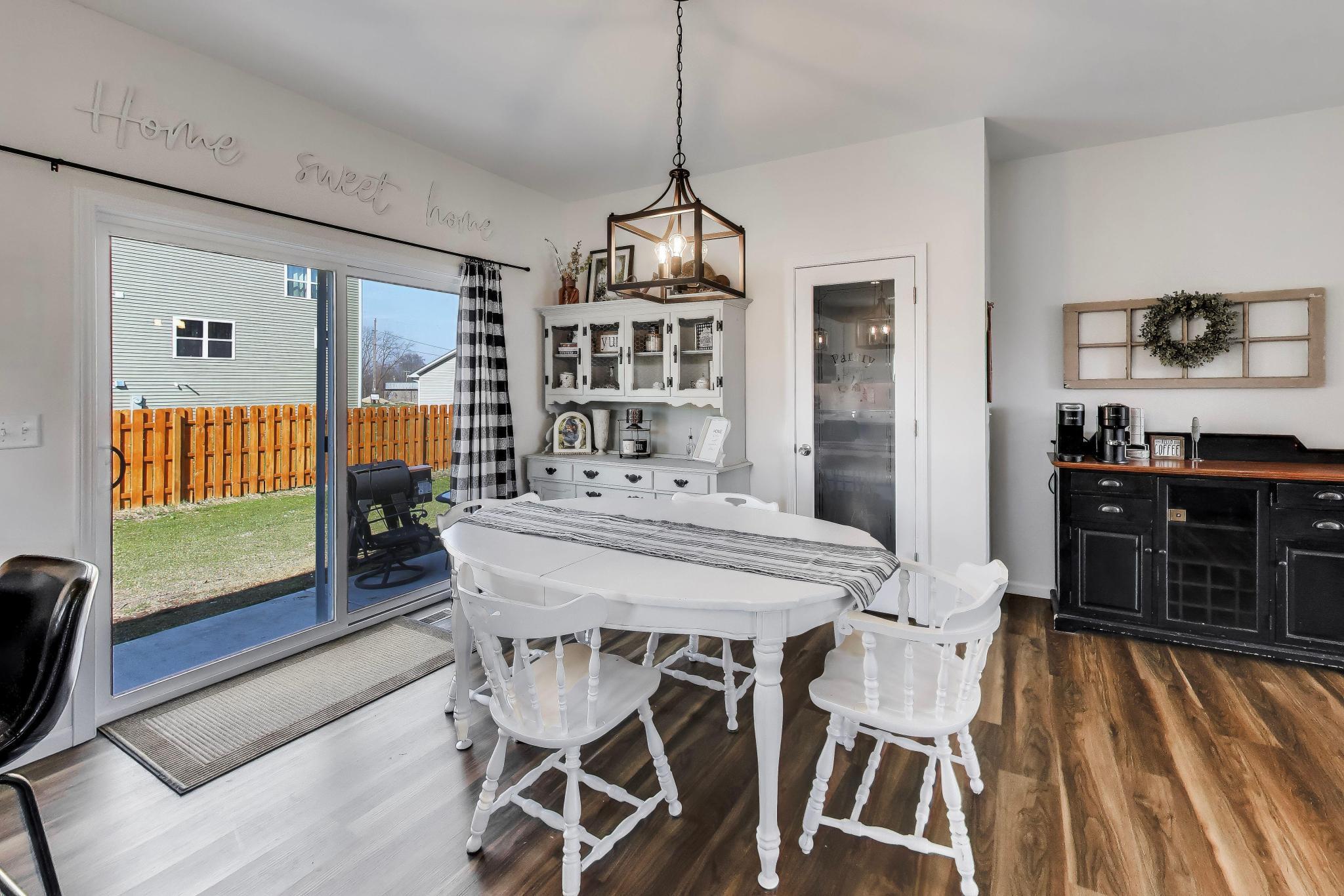 W1328 Eastwood Road Bloomfield, WI 53128 - Photo 6 of 29 ak_0007