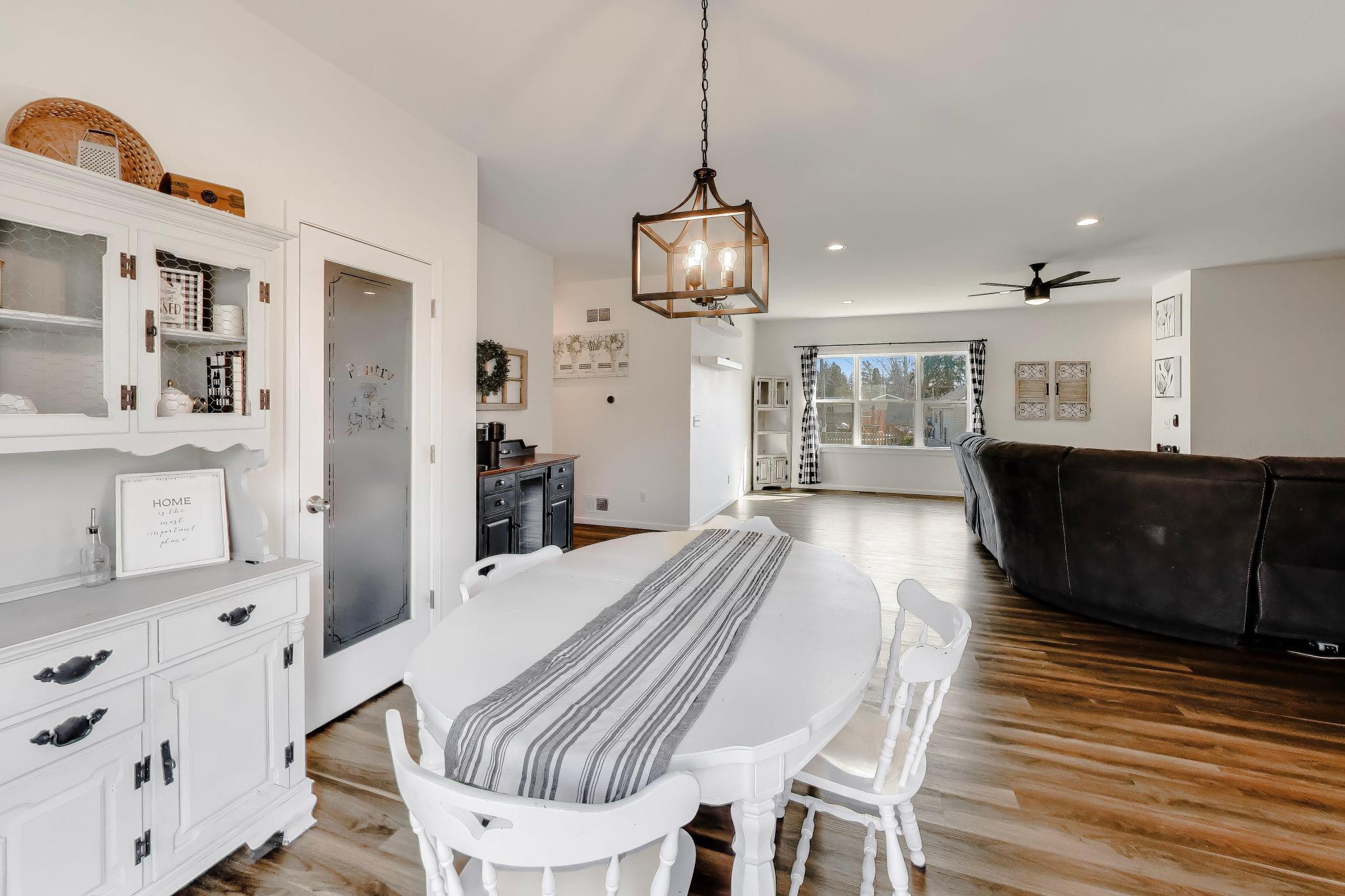 W1328 Eastwood Road Bloomfield, WI 53128 - Photo 7 of 29 al_0008