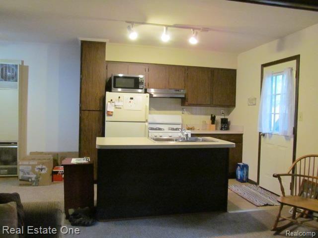 2521 Longview Avenue Rochester, MI 48307 - Photo 11 of 14 Unit 3/C