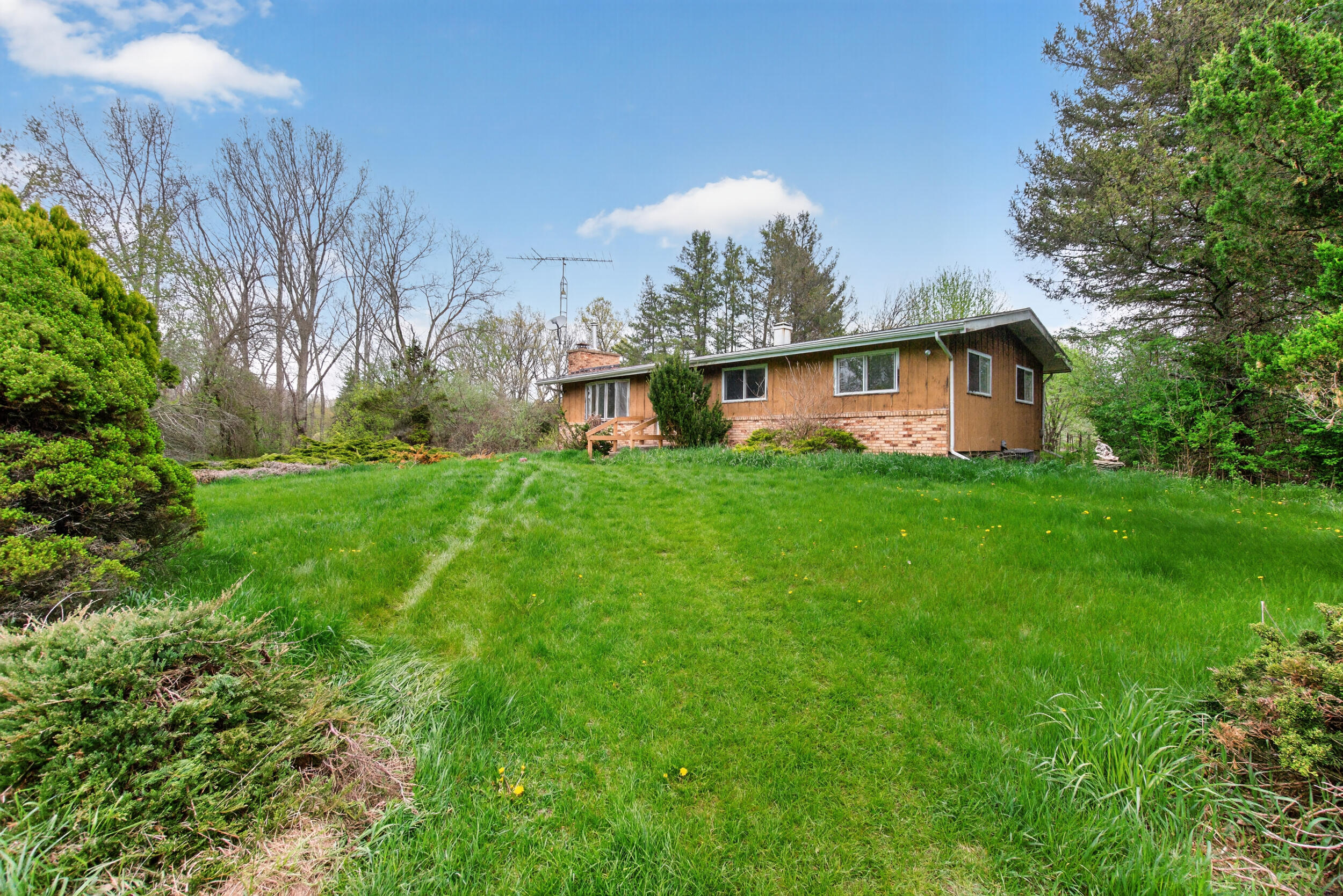 8889 Mt Hope Road Grass Lake, MI 49240 - Photo 13 of 45 8_8889 mount hope rd - 00044