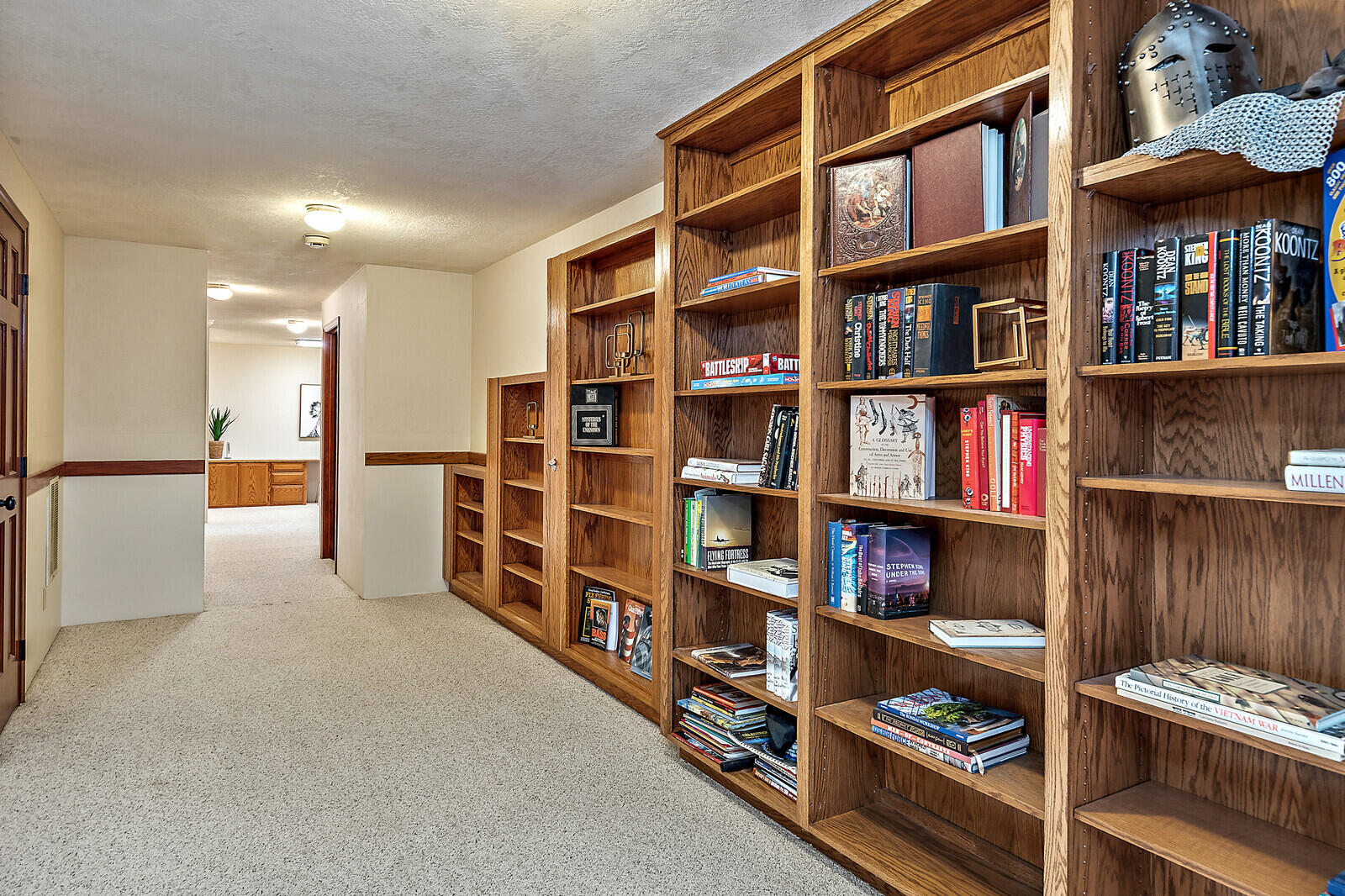 3181 Old Stage Road Central Point, OR 97502 - Photo 46 of 78 a view of furniture and a book shelf