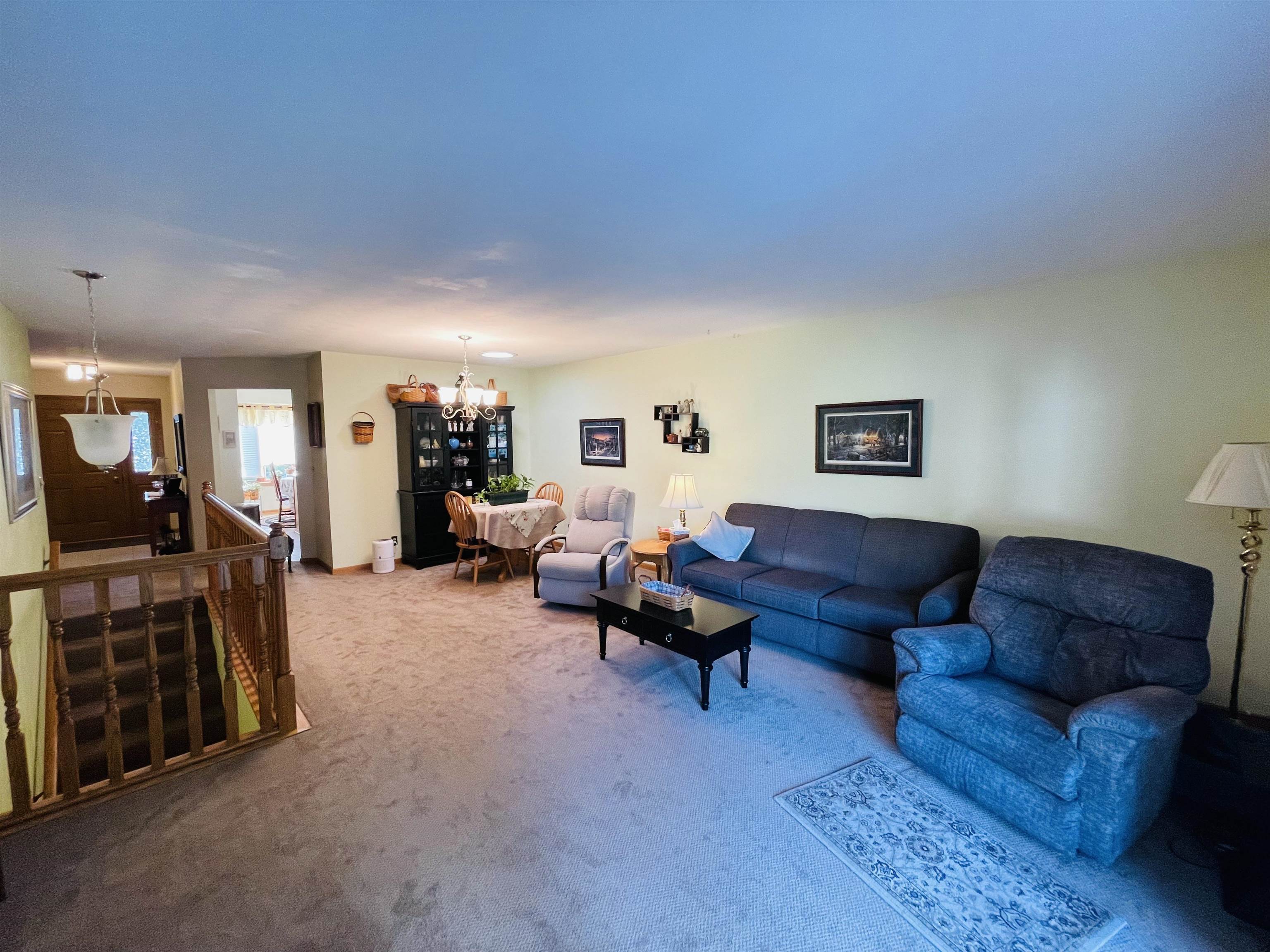 1292 South Trainer Road Rockford, IL 61108 - Photo 6 of 17 a living room with furniture and a couch