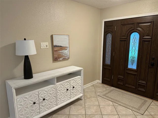 $2,300 | 1116 North Heron Drive, Seabrook, TX 77586