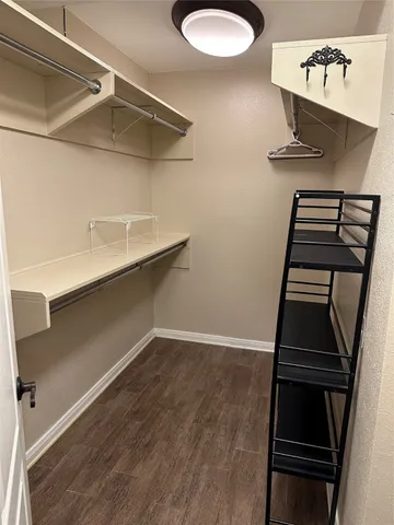 $2,300 | 1116 North Heron Drive, Seabrook, TX 77586