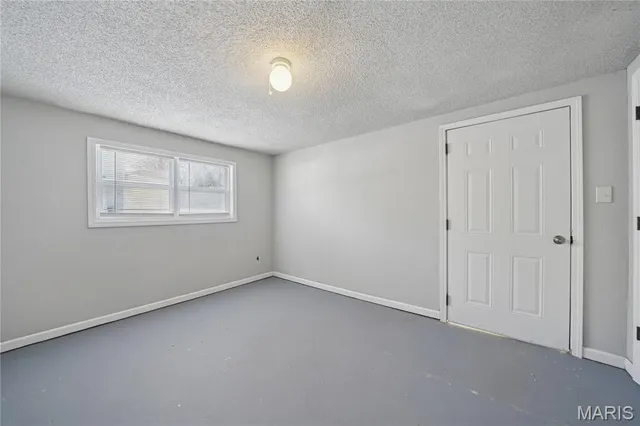 $170,000 | 4271 Old Road, De Soto, MO 63020