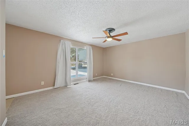 $170,000 | 4271 Old Road, De Soto, MO 63020