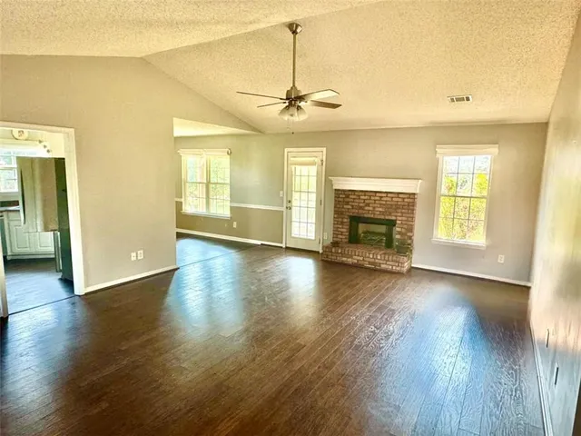 $1,895 | 211 Lucas Way, Statham, GA 30666