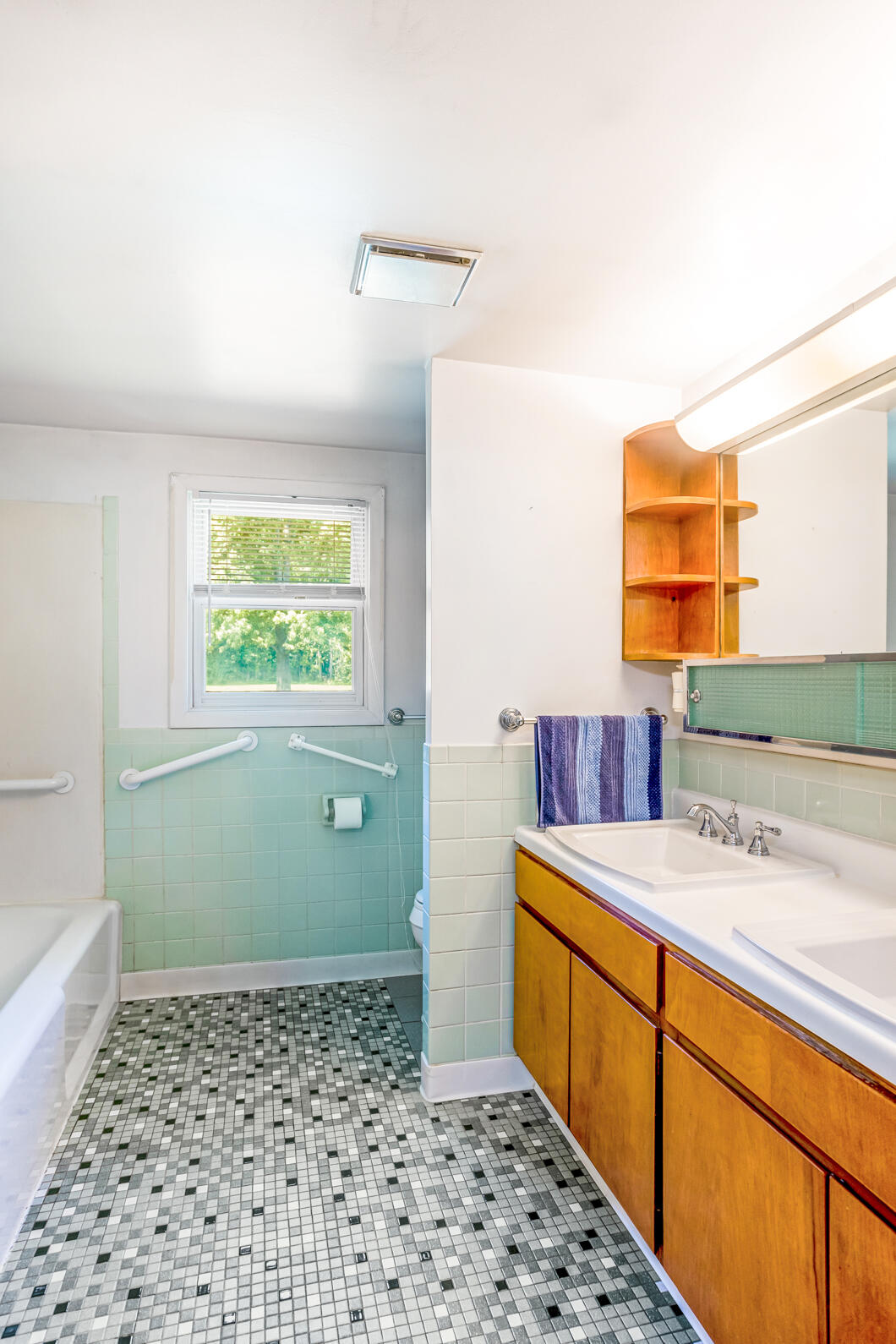 4530 Meridian Road Addison, MI 49220 - Photo 28 of 58 0N0A5726-HDR