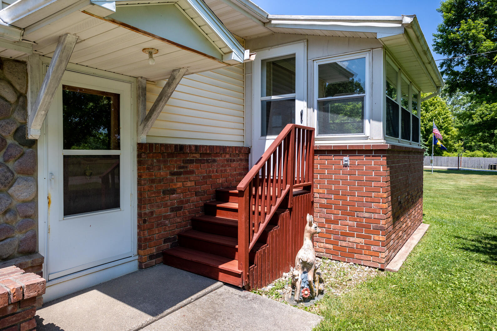 4530 Meridian Road Addison, MI 49220 - Photo 3 of 58 0N0A5645
