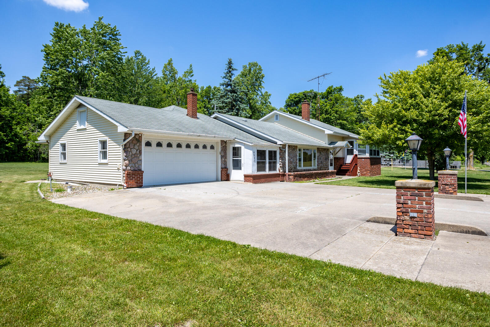 4530 Meridian Road Addison, MI 49220 - Photo 45 of 58 0N0A5623