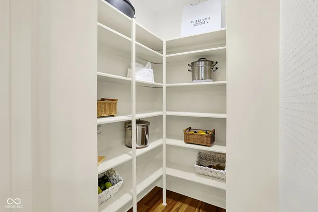 $875,000 | 118 White Horse Lane, Fishers, IN 46038