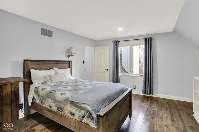 $875,000 | 118 White Horse Lane, Fishers, IN 46038