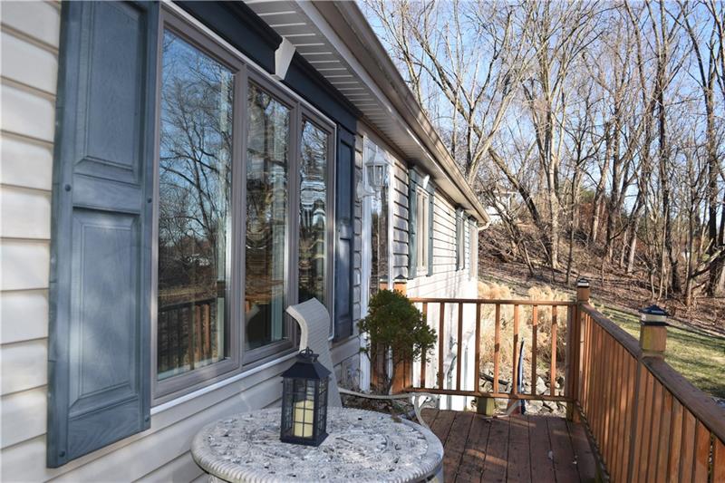 439 Fox Road Pittsburgh, PA 15239 - Photo 2 of 25