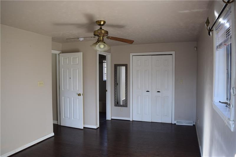 439 Fox Road Pittsburgh, PA 15239 - Photo 15 of 25