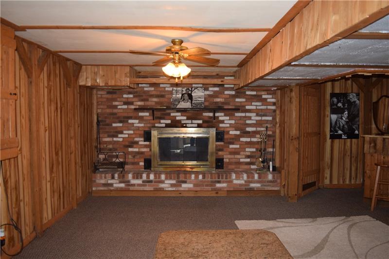 439 Fox Road Pittsburgh, PA 15239 - Photo 20 of 25