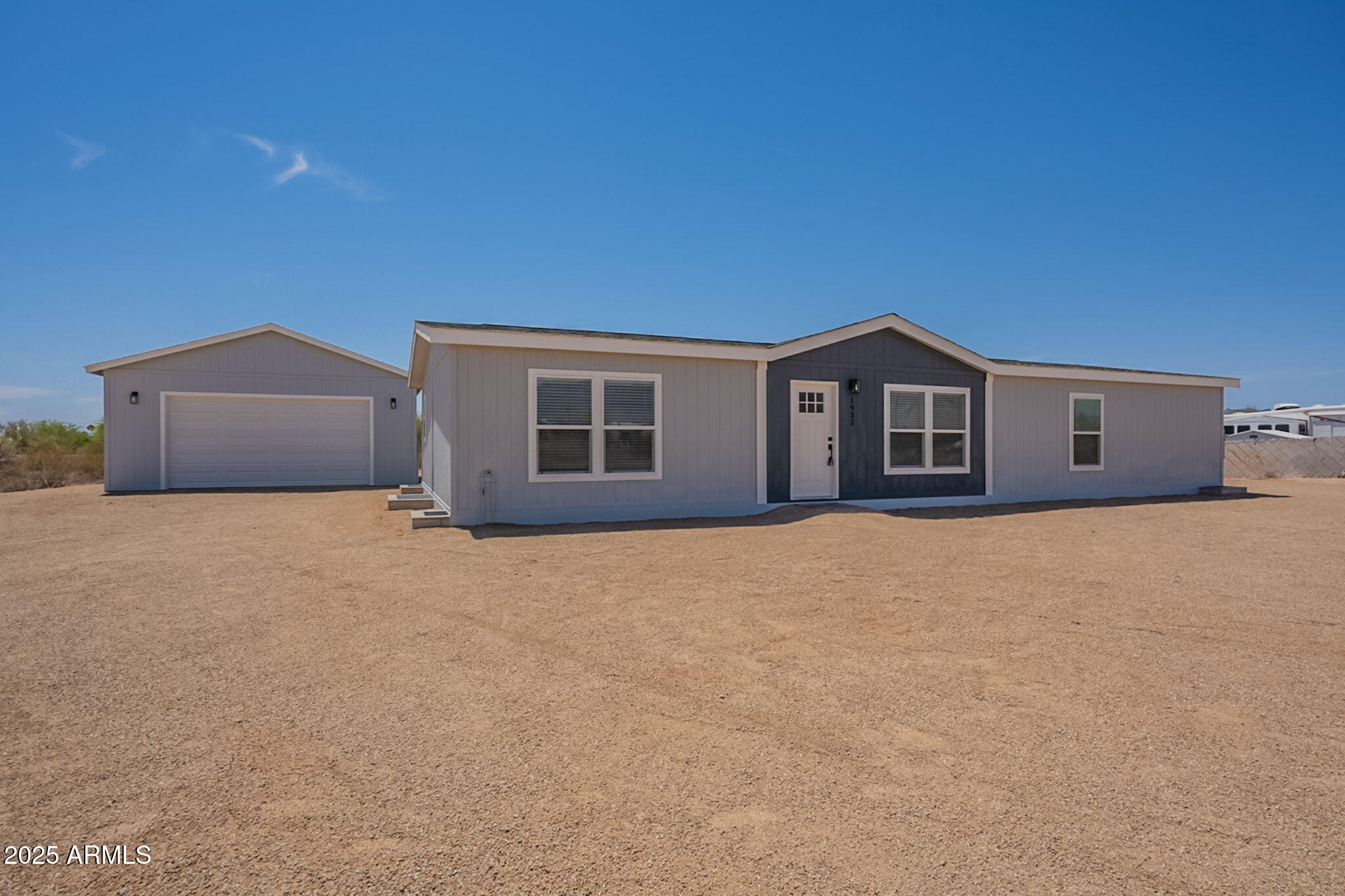 1932 South Starr Road Apache Junction, AZ 85119 - Photo 3 of 56 6-web-or-mls-Starr-6