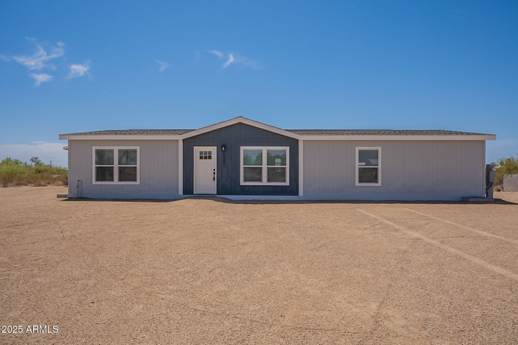 1932 South Starr Road Apache Junction, AZ 85119 - Photo 4 of 56 3-web-or-mls-Starr-3