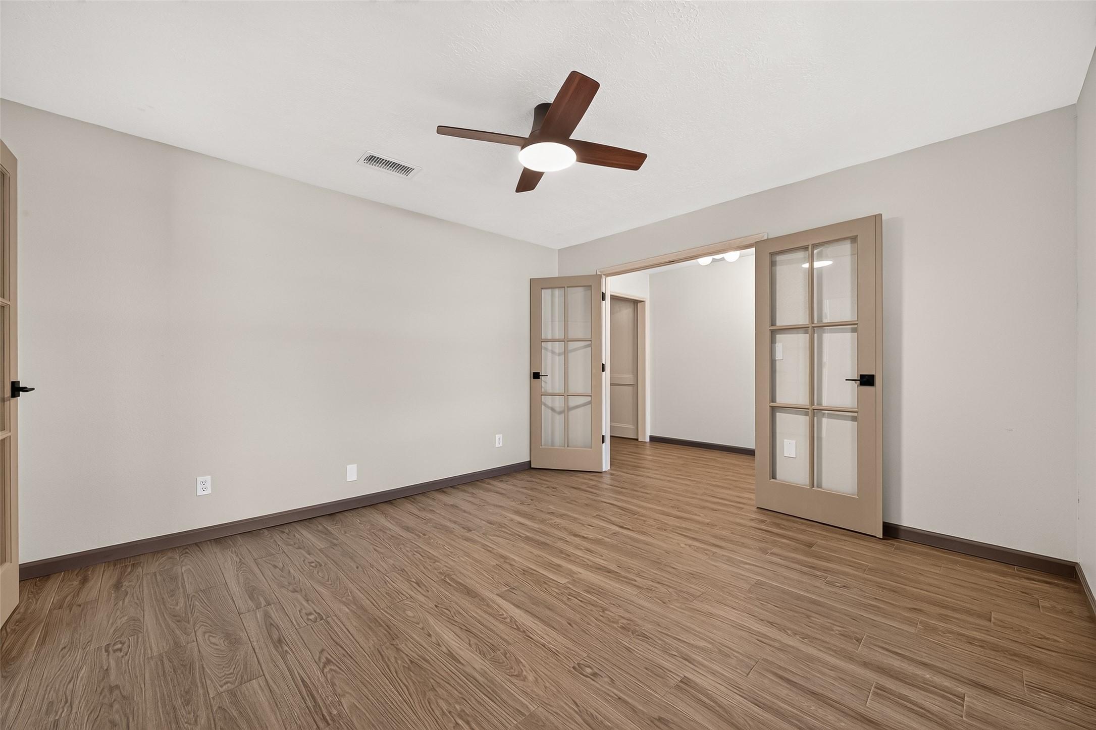 2014 Franklin Circle Rosenberg, TX 77471 - Photo 7 of 47 Gallery Image 7