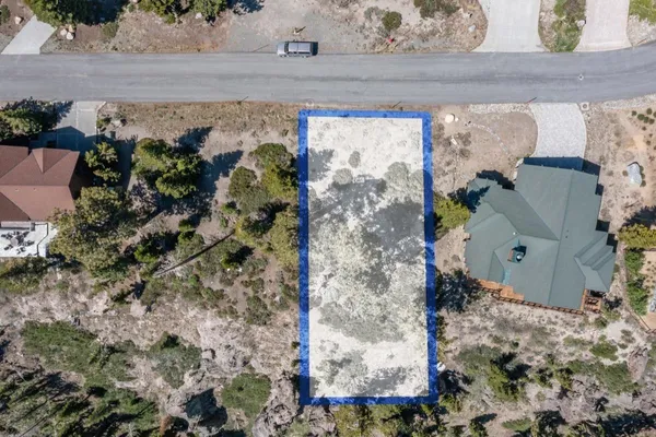 $925,000 | 325 Pine Street, Mammoth Lakes, CA 93546
