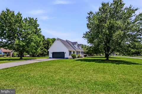 $419,900 | 40 West Huntington Circle, Dover, DE 19904