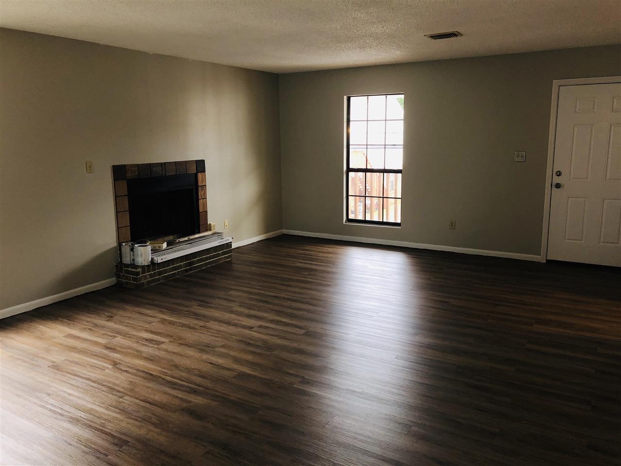 1070 Bayshore Road, Unit G Gulf Breeze, FL 32563 - Photo 2 of 10