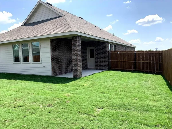 $2,100 | 513 Peel Street, Fate, TX 75189