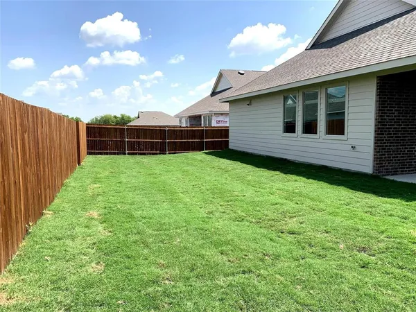 $2,100 | 513 Peel Street, Fate, TX 75189
