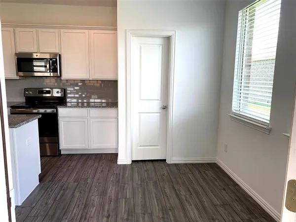 $2,100 | 513 Peel Street, Fate, TX 75189