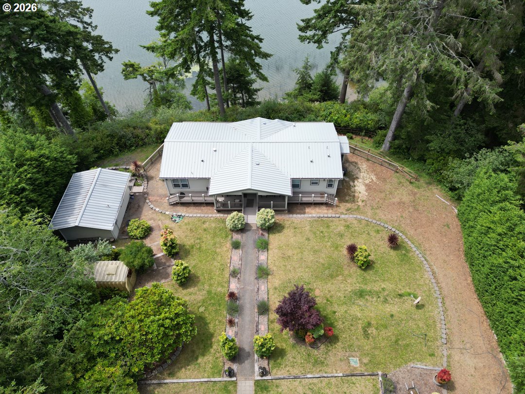 83235 Clear Lake Road Florence, OR 97439 - Photo 3 of 41
