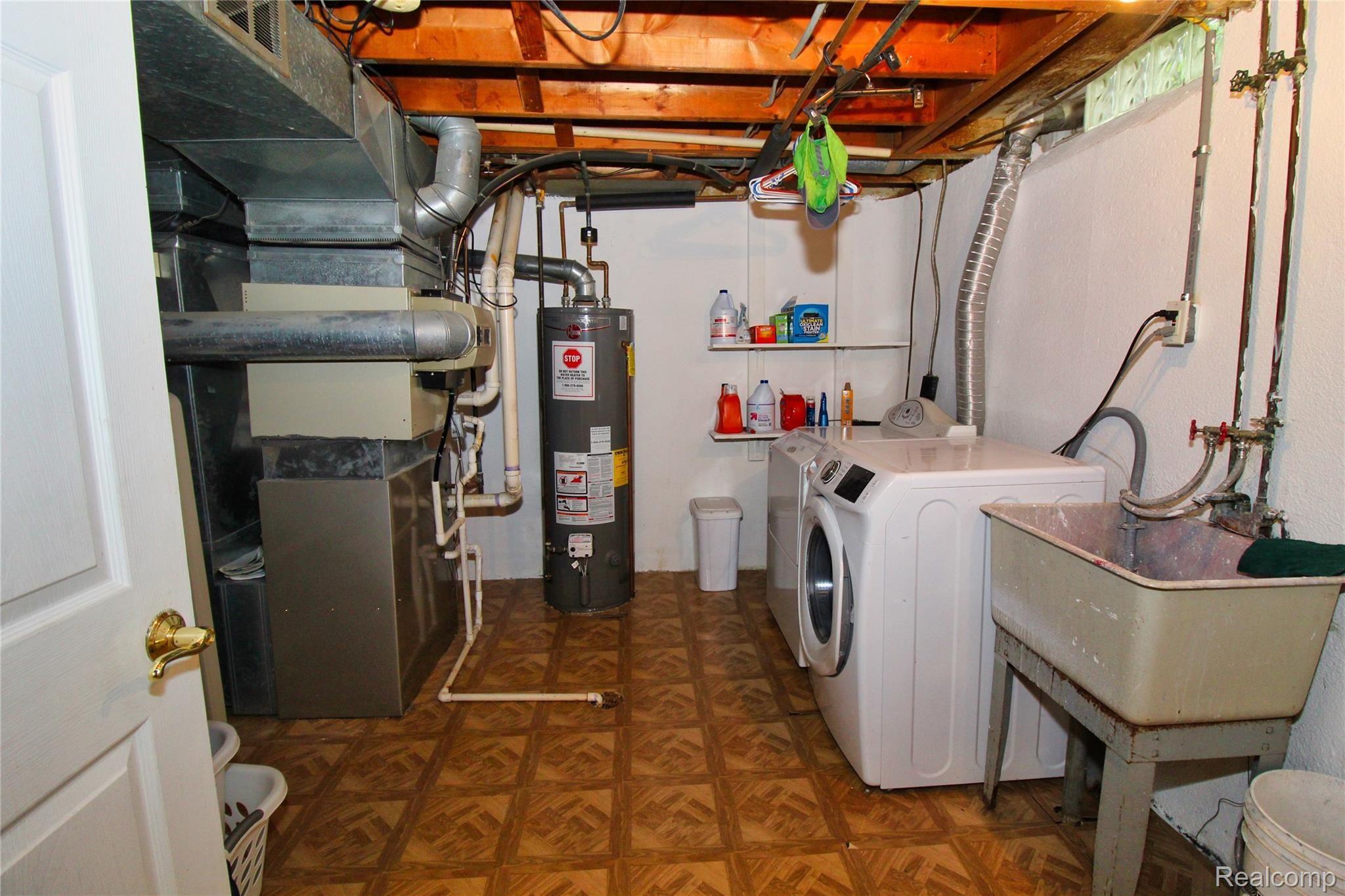 32464 Woody Road Fraser, MI 48026 - Photo 43 of 43 32464+Woody+Fraser-42-original-Laundry%2FUtility.jpeg