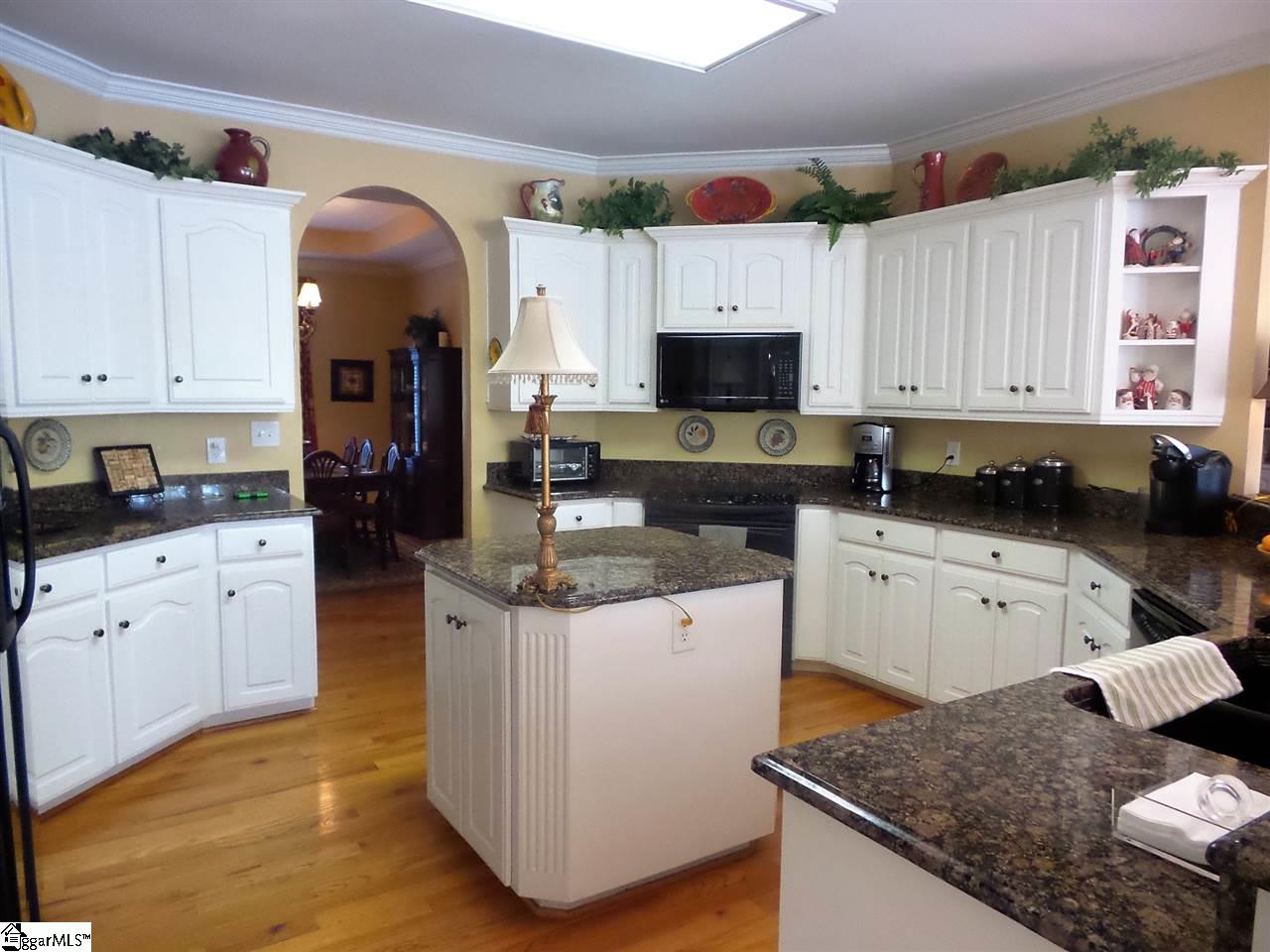 179 Shore Heights Drive Inman, SC 29349 - Photo 4 of 35 Gallery Image 4
