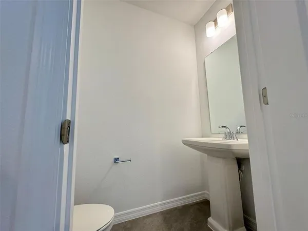 $2,350 | 15002 Windflower Alley, Winter Garden, FL 34787
