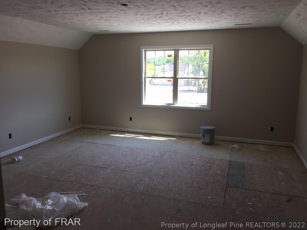 4778 McKinnon Farm Road Fayetteville, NC 28304 - Photo 15 of 18 an empty room with a window