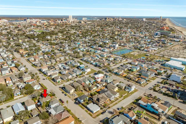 $554,000 | 2205 30th Street, Galveston, TX 77550