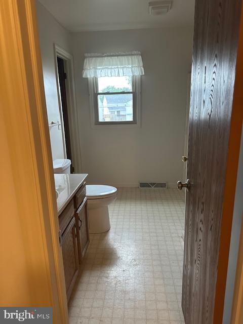 2146 Walnut Street Lebanon, PA 17042 - Photo 16 of 19 Upstairs Bath