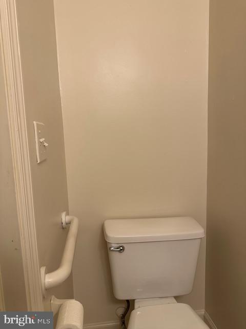2146 Walnut Street Lebanon, PA 17042 - Photo 7 of 19 Half bath