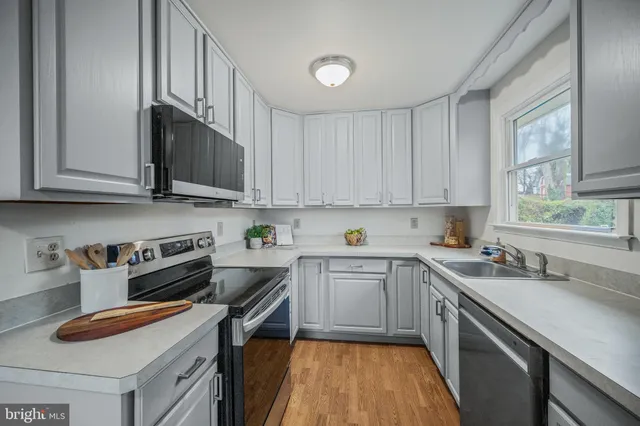 $375,000 | 6 Mountain Road, Linthicum Heights, MD 21090