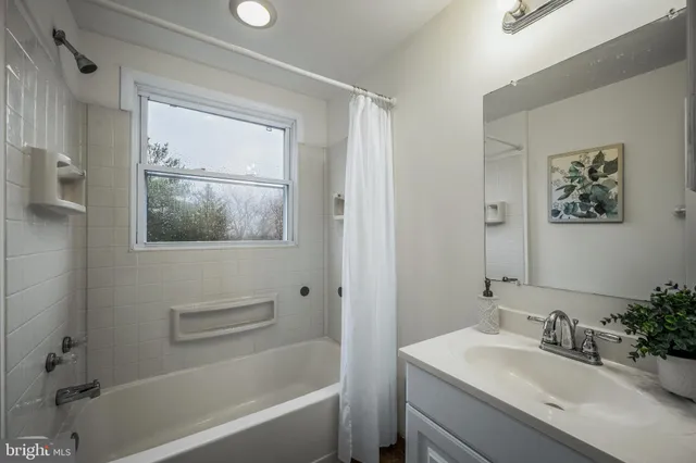 $375,000 | 6 Mountain Road, Linthicum Heights, MD 21090