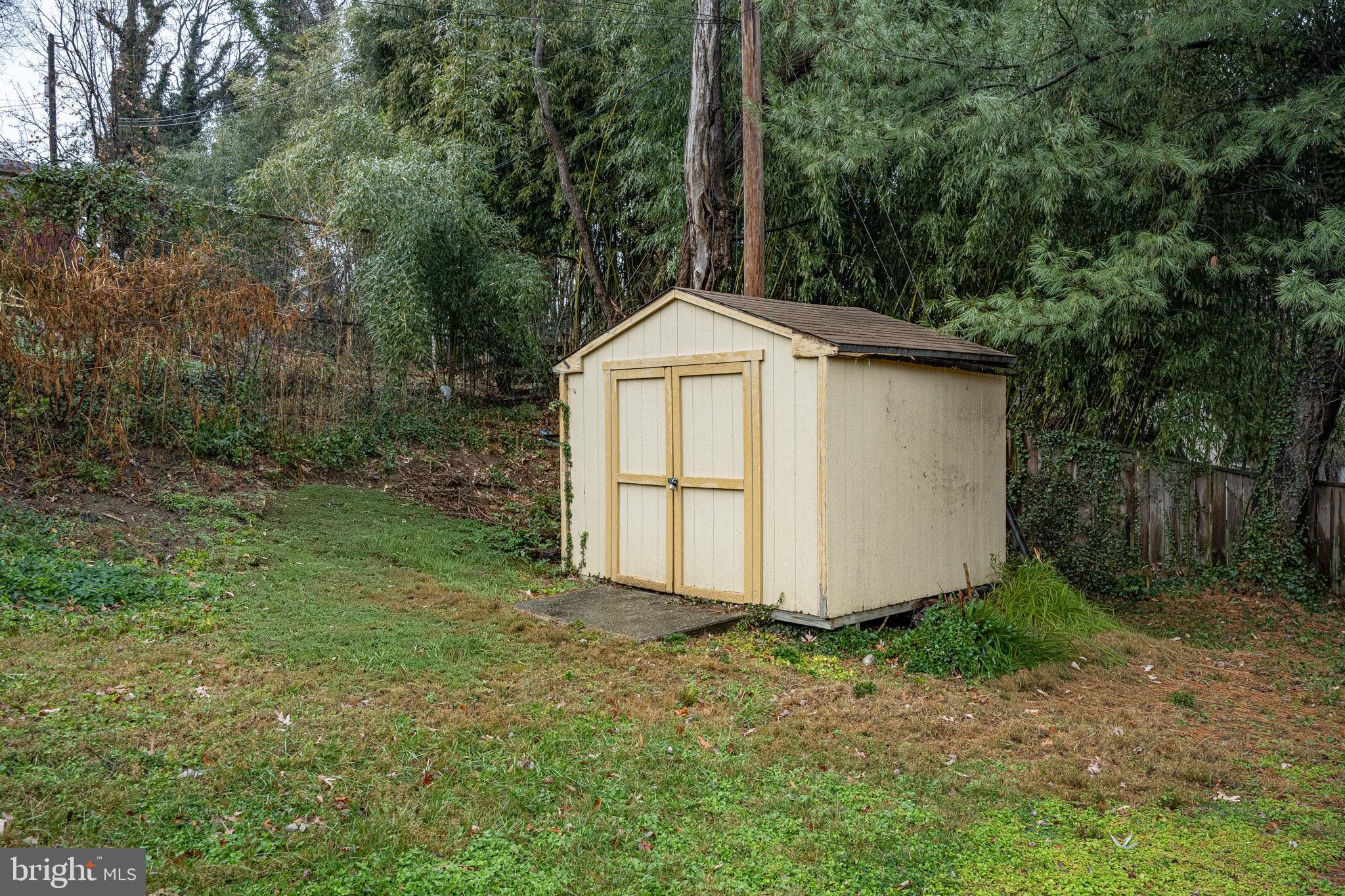 6 Mountain Road Linthicum Heights, MD 21090 - Photo 34 of 41 a house with trees in the background