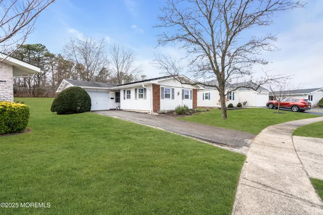 $310,000 | 57 Whitman Street, Brick, NJ 08724