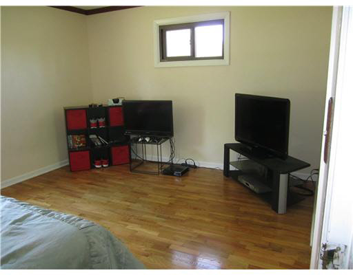 25321 Gordon Road South Bend, IN 46619 - Photo 8 of 11 Gallery Image 8